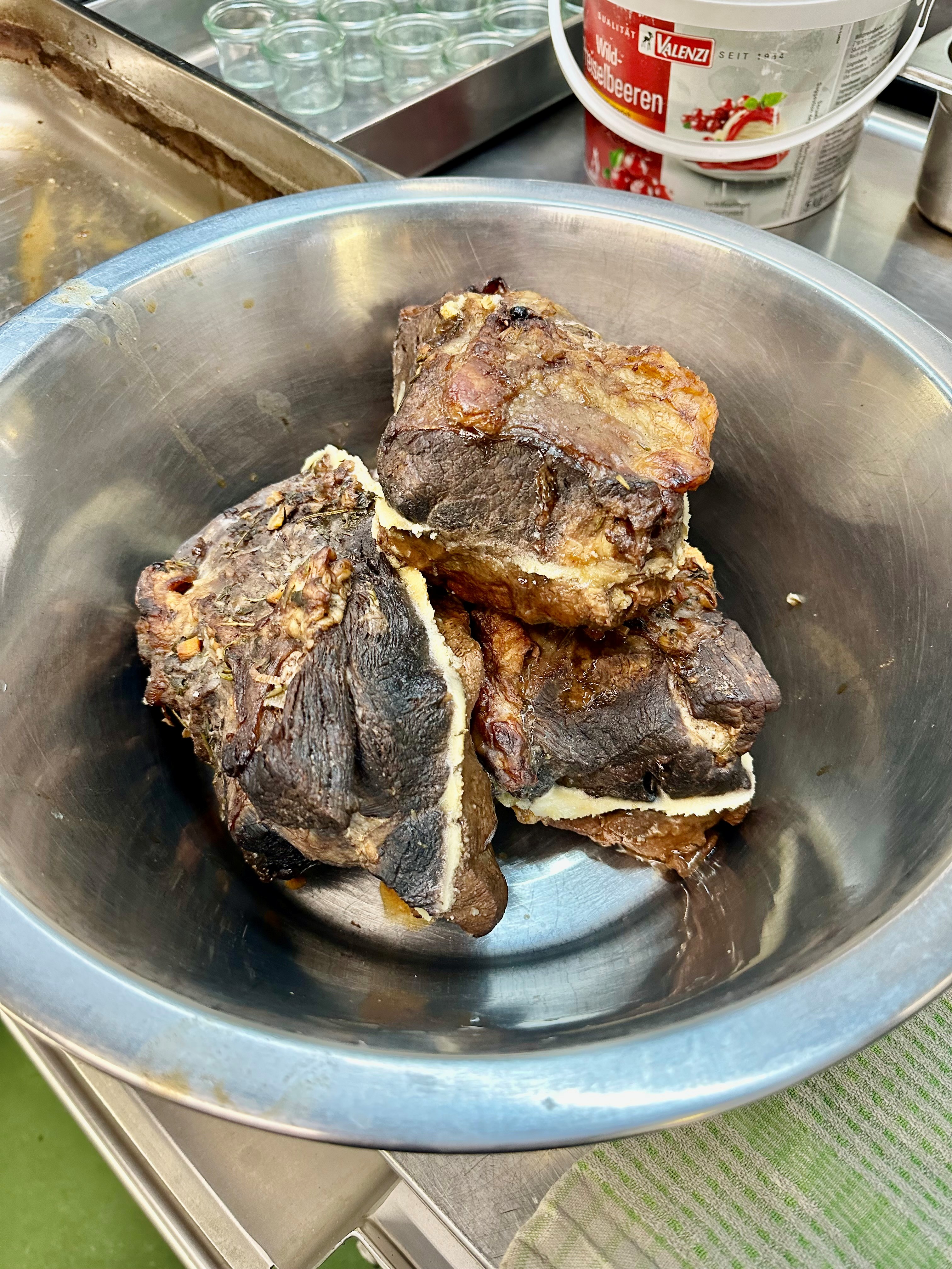 Tasting Piemont – Veranstaltungsfoto: Brasato al Barolo in the making
